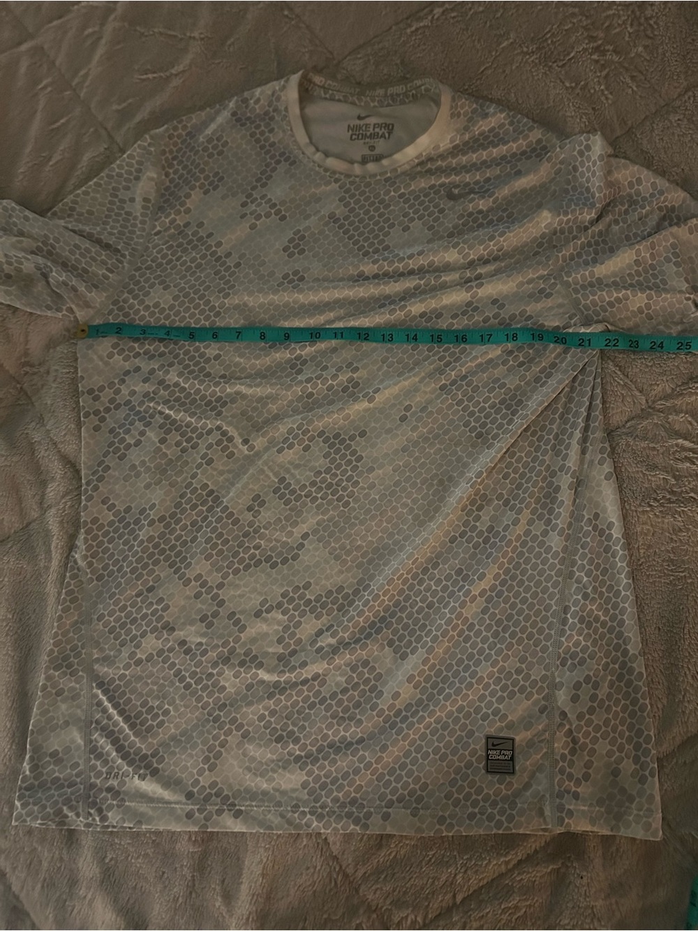 Nike Men’s White and Gray Short Sleeve Compression Performance Tee, Size XL - Picture 7 of 8